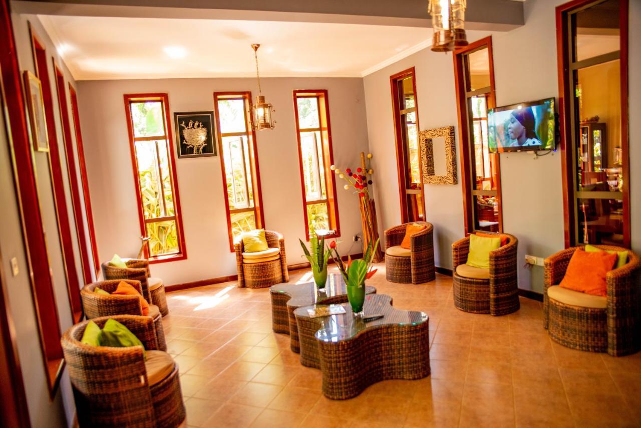 Lush Garden Business Hotel Αρούσα Εξωτερικό φωτογραφία